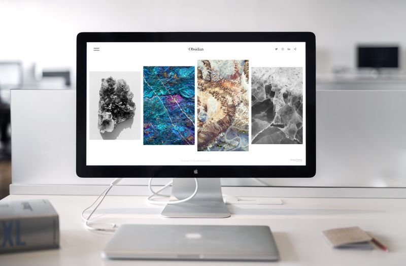 4K Ultra HD Monitor